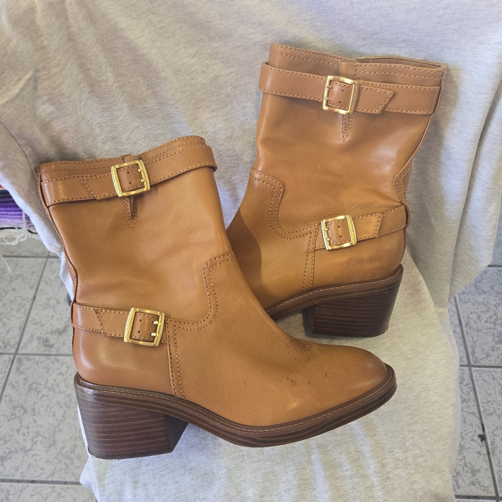 Vince Camuto Vergelia golden walnut boot Size 11
